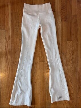 The Giving Movement High Waisted Flare Yoga Pants Cream Women’s S Casual Travel